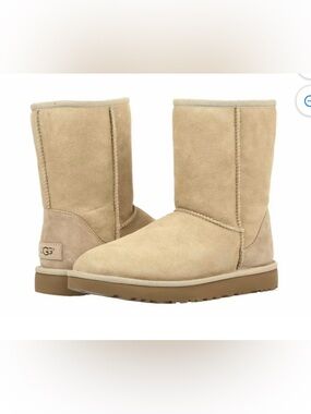 UGG Women's Classic Short II Boots 1016223 (Size 7)